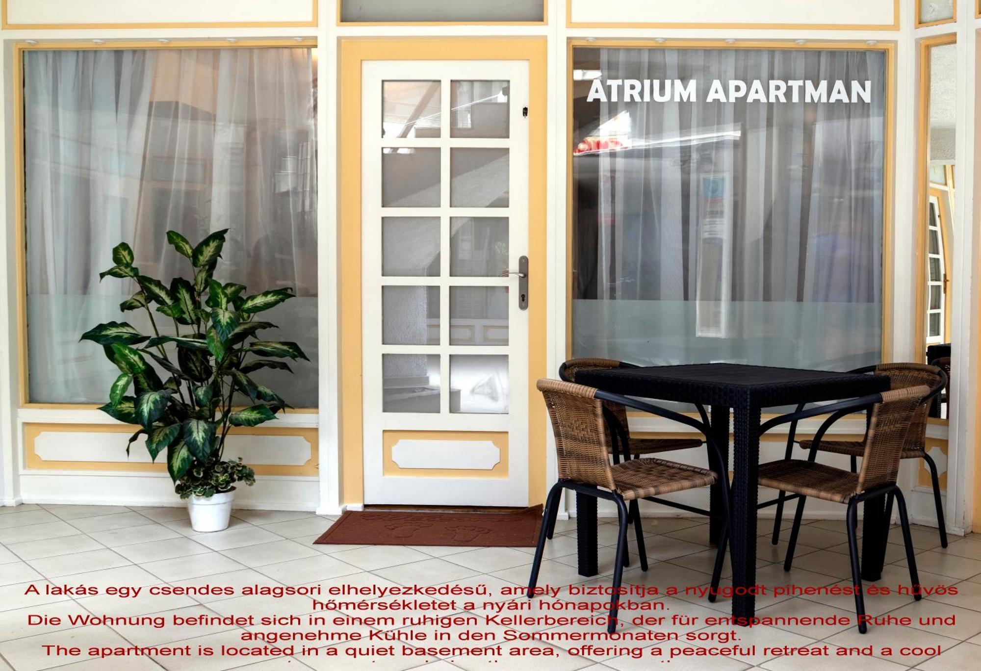 Appartement Basement Atrium Apartman à Keszthely Extérieur photo